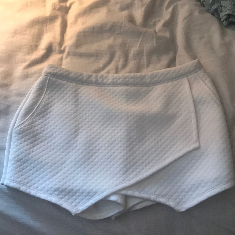 White Abercrombie shorts and skirt in one